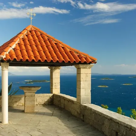 In With Seaview, Terrace, Air Condition, Wifi * Orebic