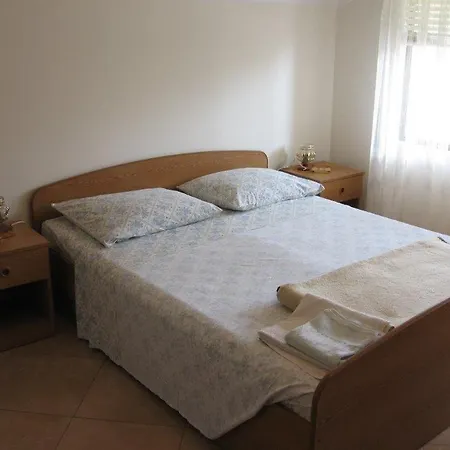 In With Seaview, Terrace, Air Condition, Wifi Apartment Orebic