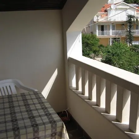 In With Seaview, Terrace, Air Condition, Wifi * Orebić