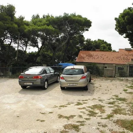 In With Seaview, Terrace, Air Condition, Wifi Apartment Orebic